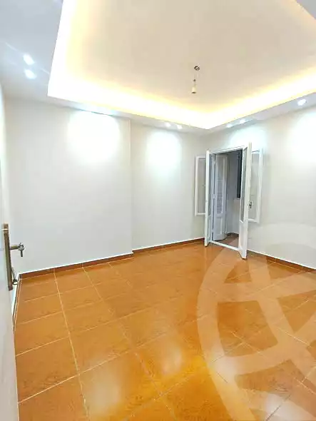 https://aqarmap.com.eg/ar/listing/7000885-for-sale-alexandria-el-asafra-shr-45