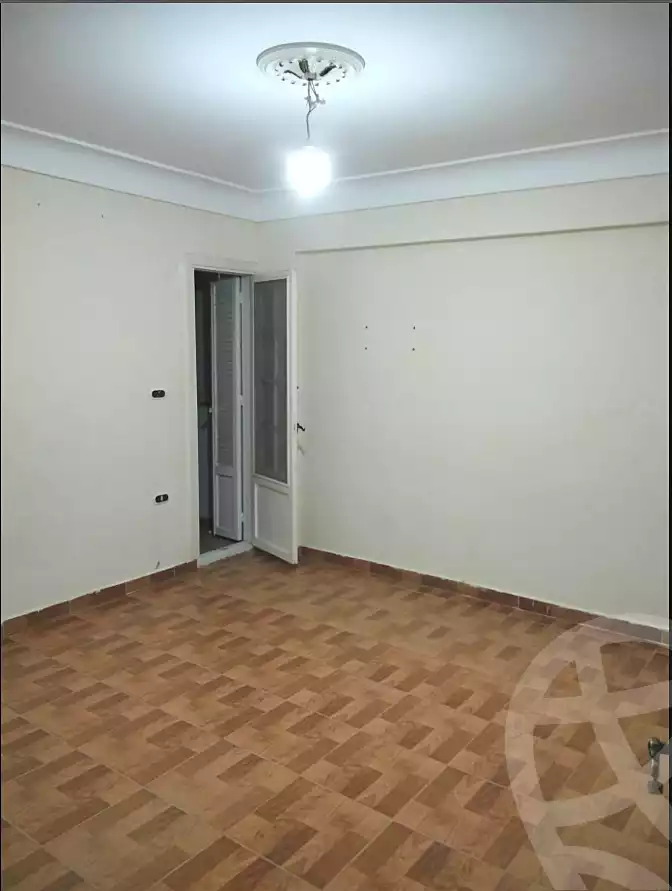 https://aqarmap.com.eg/en/listing/7000938-for-rent-alexandria-al-agamy-el-kilo-21