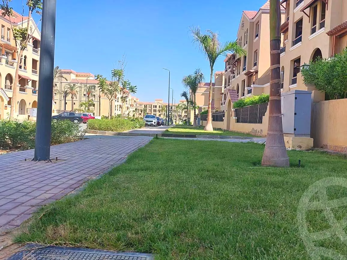 https://aqarmap.com.eg/en/listing/7000944-for-sale-cairo-el-shorouk-compounds-maadi-view