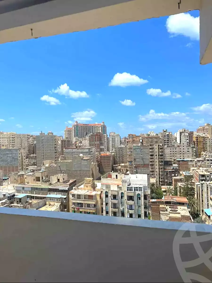 https://aqarmap.com.eg/ar/listing/7000975-for-rent-alexandria-shds