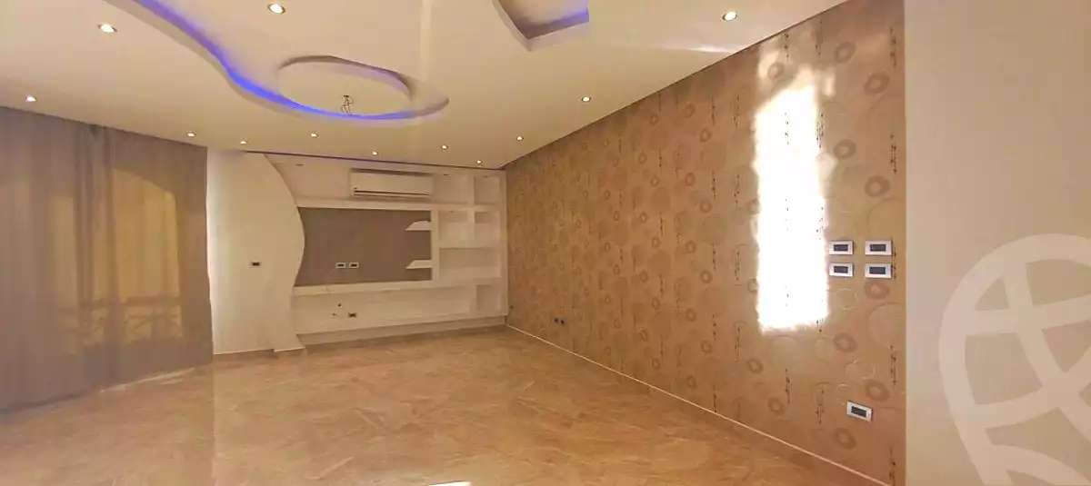 https://aqarmap.com.eg/ar/listing/7000992-for-sale-cairo-new-cairo-compounds-mrfl-syty