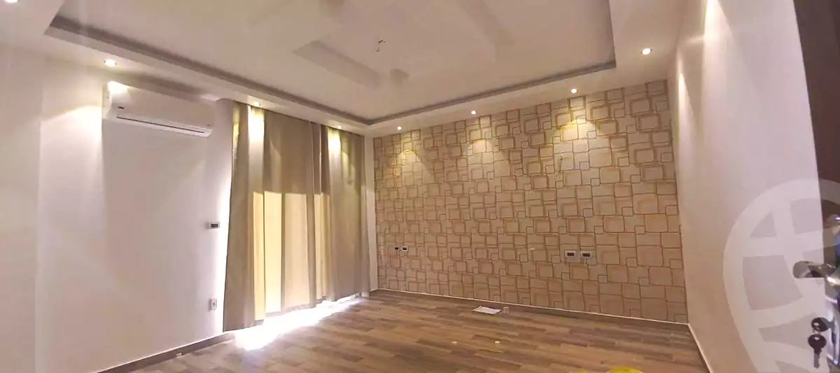 https://aqarmap.com.eg/ar/listing/7000992-for-sale-cairo-new-cairo-compounds-mrfl-syty