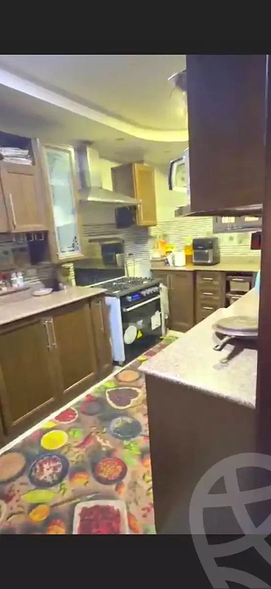 https://aqarmap.com.eg/en/listing/7001037-for-sale-cairo-helwan-helwan-el-sharkeya-heidar-st