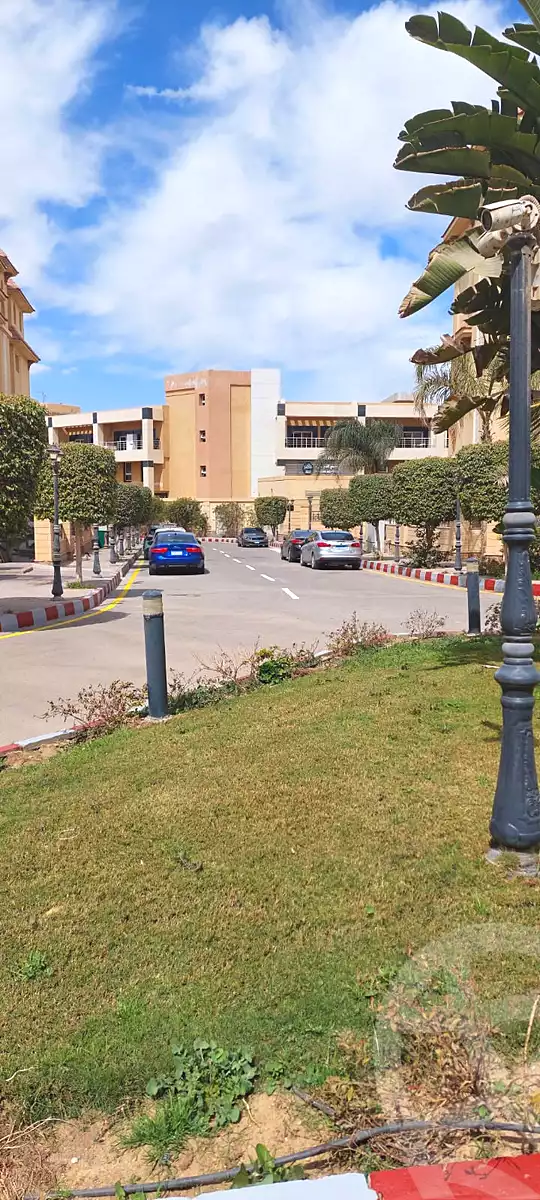 https://aqarmap.com.eg/ar/listing/7001073-for-sale-cairo-new-cairo-compounds-mrfl-syty