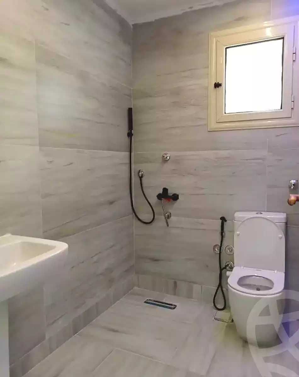 https://aqarmap.com.eg/en/listing/7002008-for-sale-alexandria-el-asafra-l-sfr-bhry-el-geish-rd
