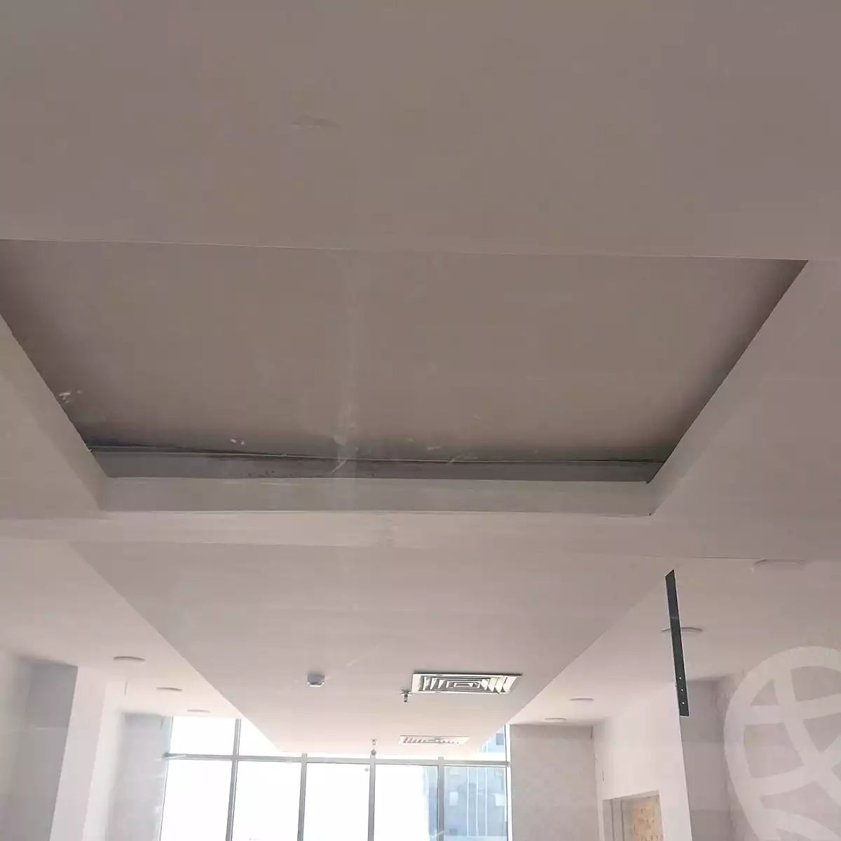 https://aqarmap.com.eg/ar/listing/7002090-for-rent-cairo-new-cairo-compounds-3-skies-mall