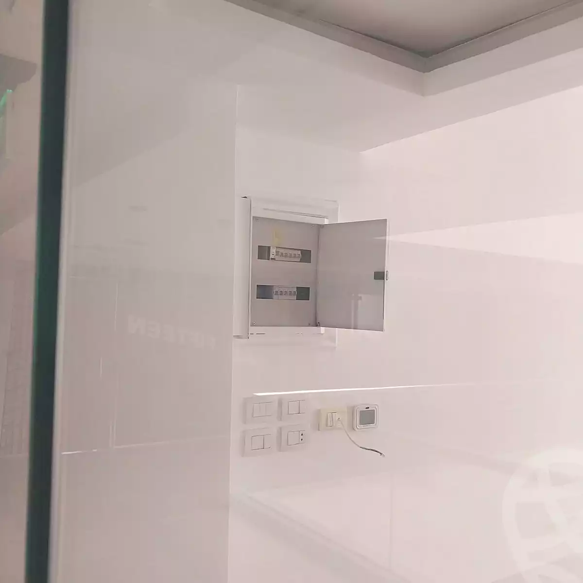 https://aqarmap.com.eg/ar/listing/7002090-for-rent-cairo-new-cairo-compounds-3-skies-mall