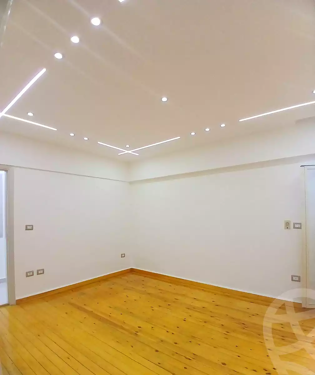 https://aqarmap.com.eg/en/listing/7002378-for-sale-alexandria-smouha-tout-ankh-amoun-st