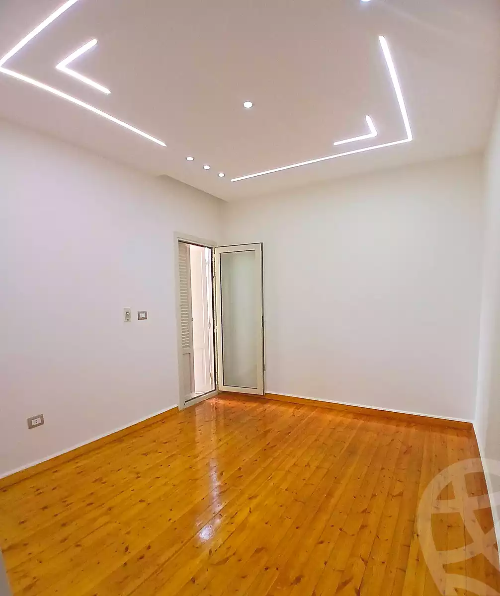 https://aqarmap.com.eg/en/listing/7002378-for-sale-alexandria-smouha-tout-ankh-amoun-st