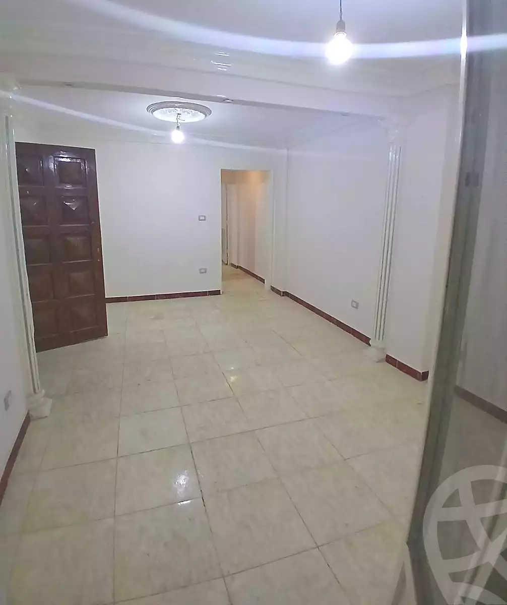 https://aqarmap.com.eg/ar/listing/7002435-for-sale-alexandria-lsywf-el-falki