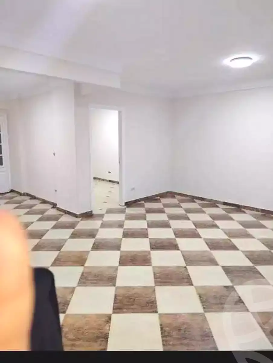 https://aqarmap.com.eg/en/listing/7002645-for-rent-alexandria-lsywf-el-falki
