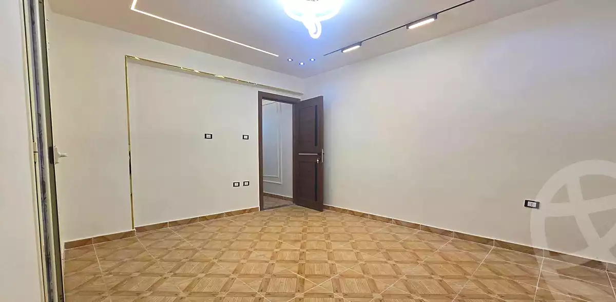 https://aqarmap.com.eg/en/listing/7003118-for-sale-alexandria-al-agamy-bw-ywsf