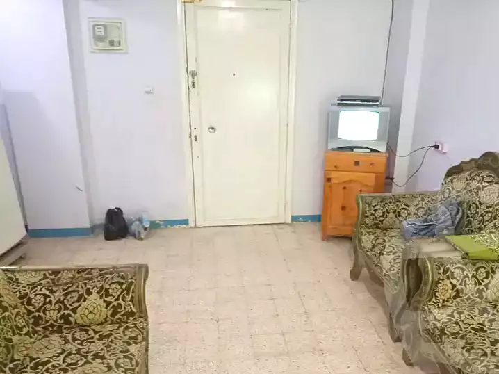 https://aqarmap.com.eg/ar/listing/7003256-for-rent-alexandria-al-agamy-el-hanouvel