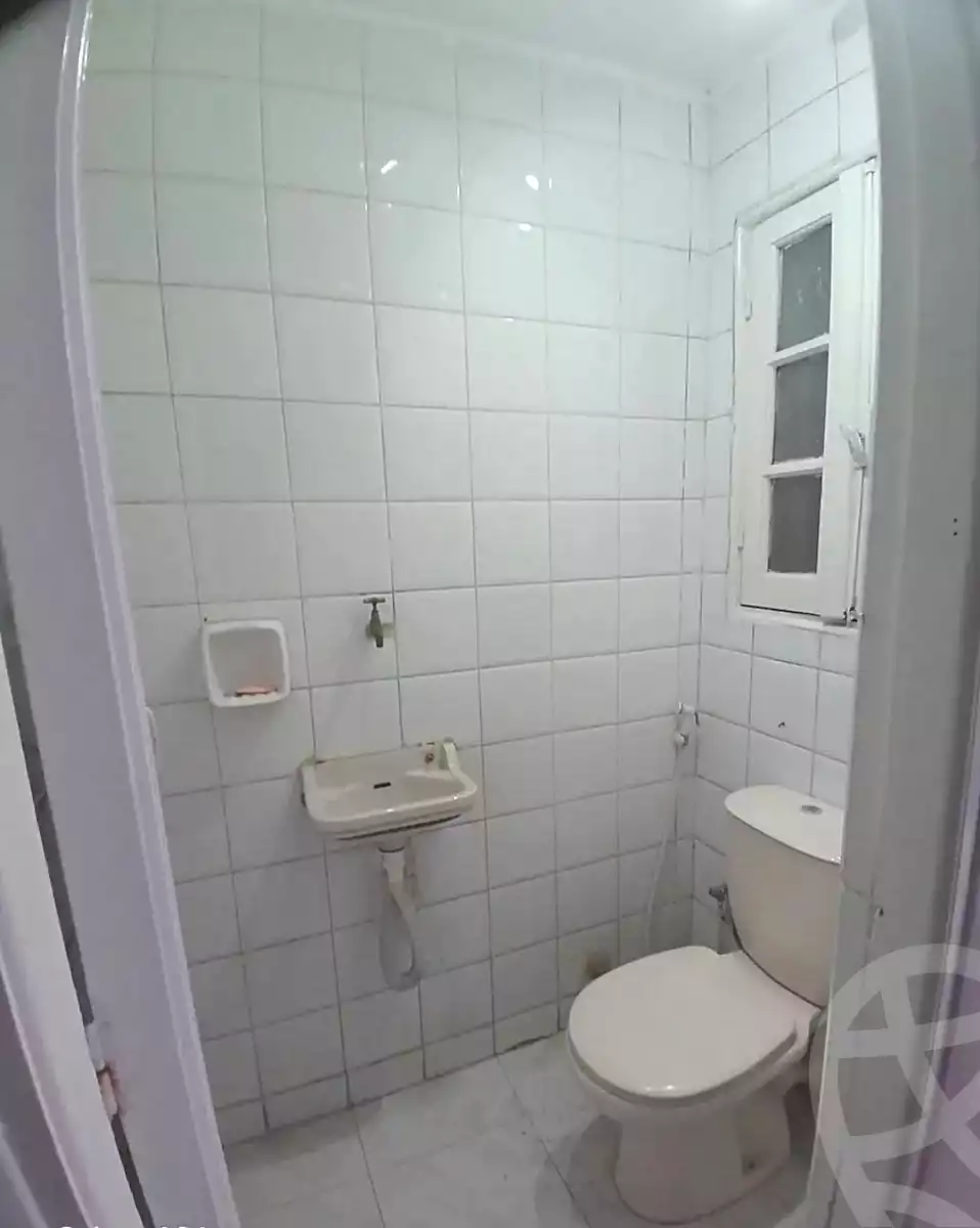 https://aqarmap.com.eg/en/listing/7003320-for-rent-alexandria-sydy-bshr-tryq-ljysh