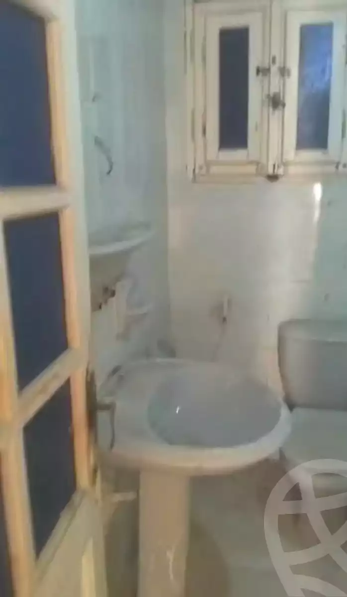 https://aqarmap.com.eg/ar/listing/7003531-for-sale-alexandria-al-agamy-el-hanouvel-el-zahraa-city-st
