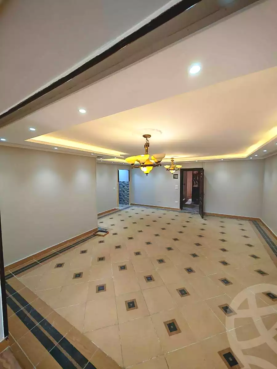 https://aqarmap.com.eg/en/listing/7003556-for-sale-cairo-helwan-ahmed-enci-st