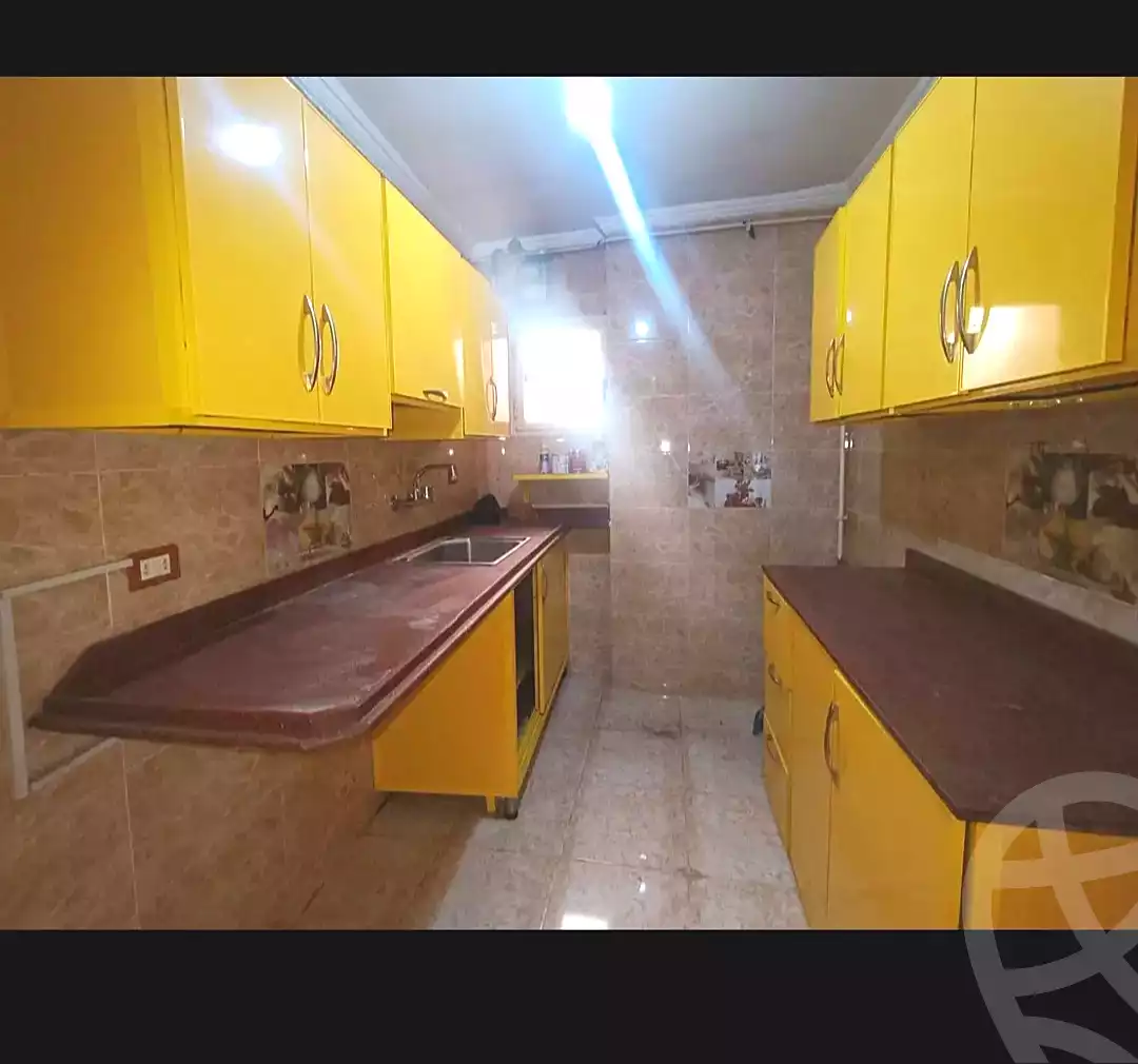 https://aqarmap.com.eg/ar/listing/7003610-for-sale-alexandria-miami-shr-jml-bd-lnsr