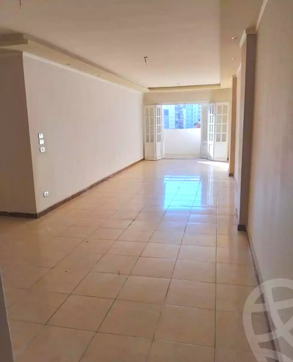 https://aqarmap.com.eg/en/listing/7003638-for-sale-alexandria-miami-iskandar-ibrahim-st