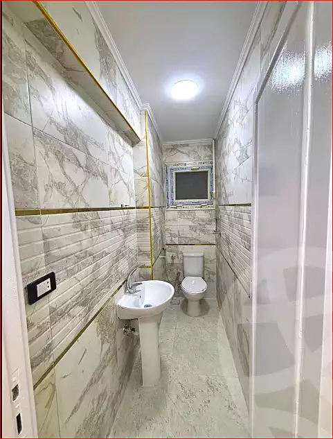 https://aqarmap.com.eg/ar/listing/7003655-for-sale-alexandria-sydy-bshr-sydy-bshr-bhry-shr-mhmwd-l-yswy