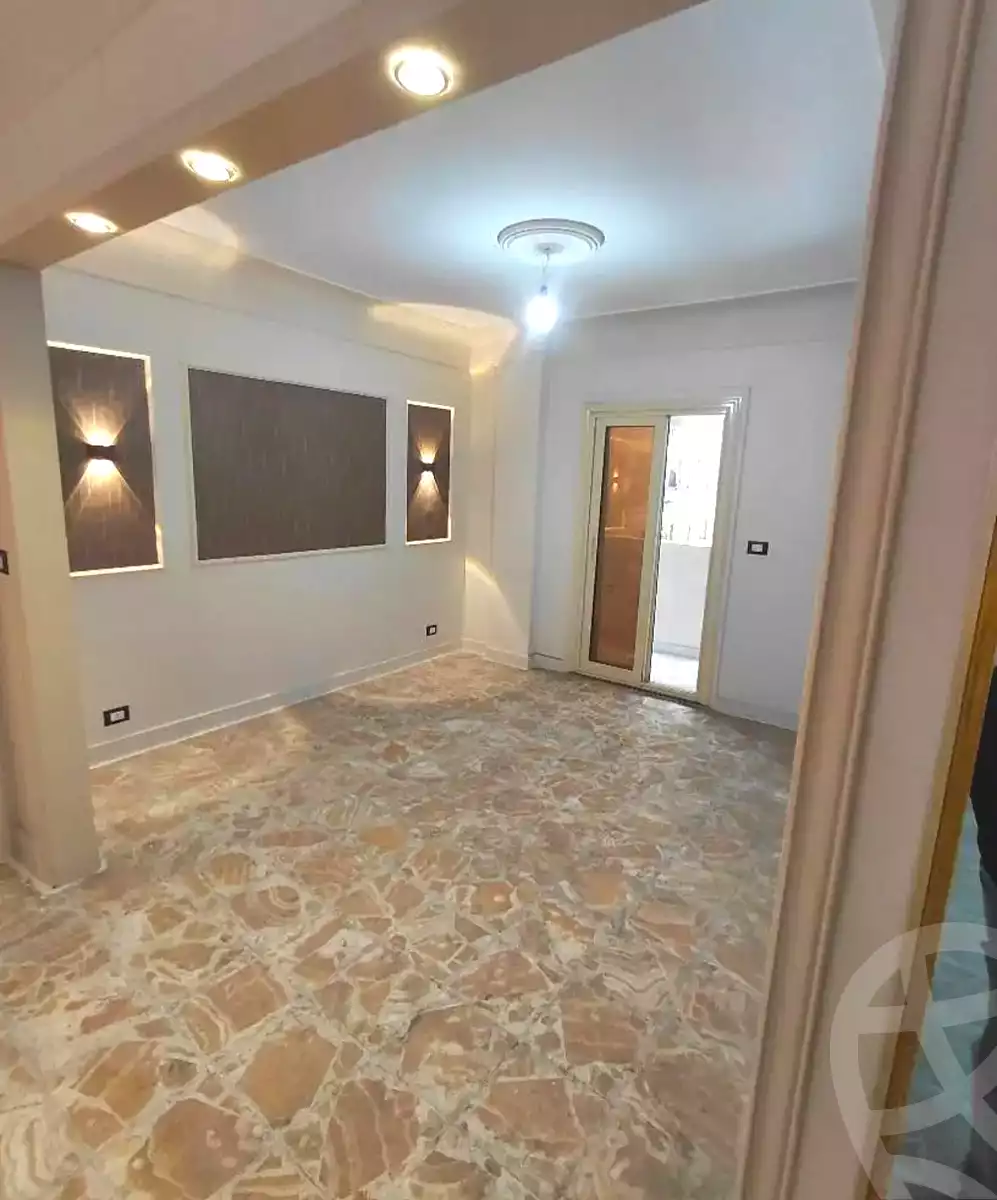 https://aqarmap.com.eg/en/listing/7004154-for-sale-alexandria-sydy-bshr-sydy-bshr-bhry-shr-khld-bn-lwlyd