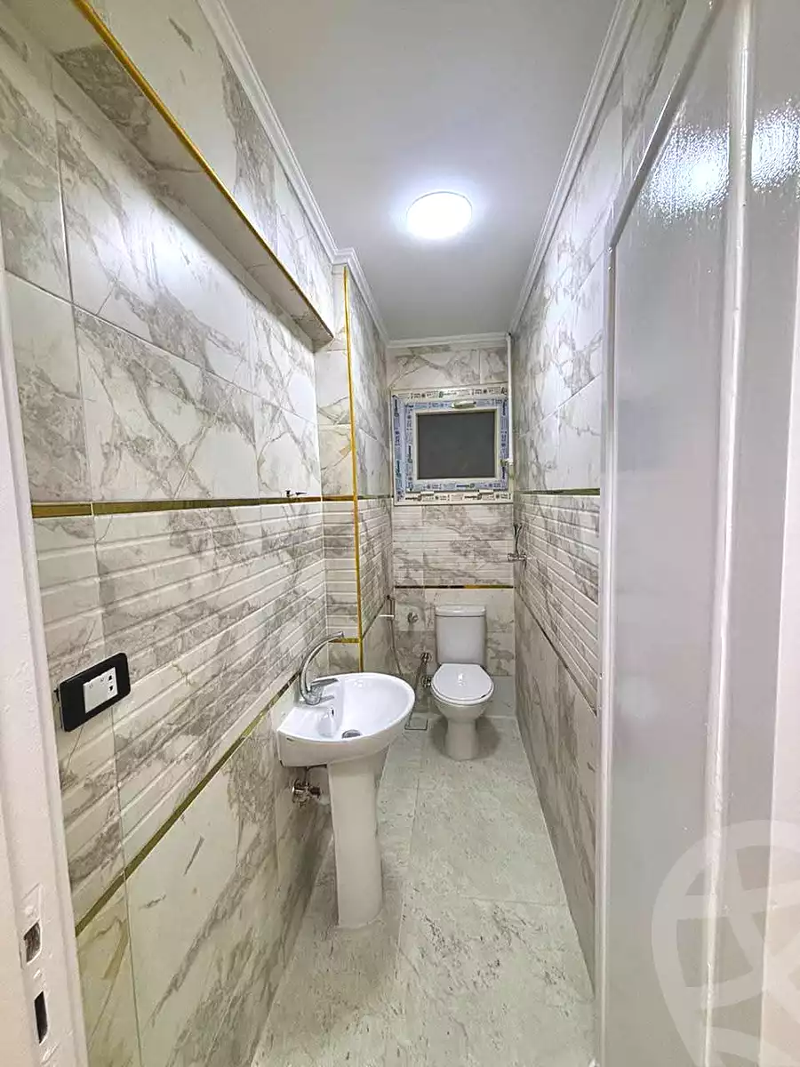 https://aqarmap.com.eg/ar/listing/7004165-for-sale-alexandria-sydy-bshr-sydy-bshr-bhry-shr-mhmwd-l-yswy