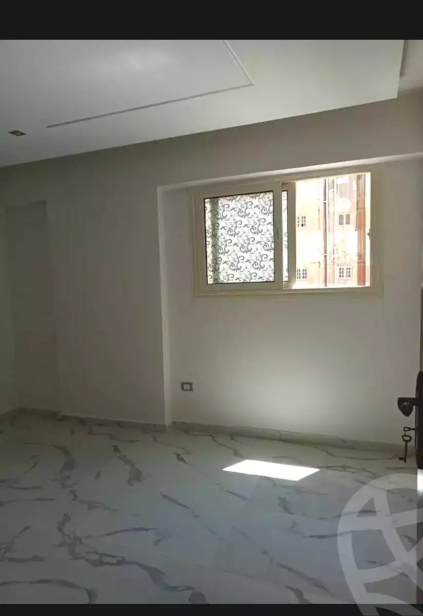 https://aqarmap.com.eg/ar/listing/7004183-for-sale-alexandria-el-asafra-l-sfr-bhry