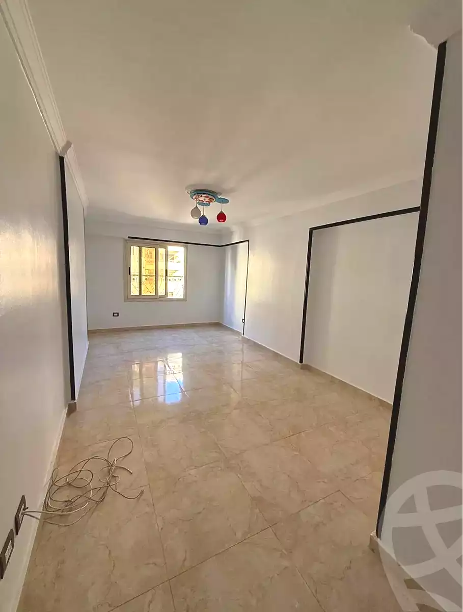 https://aqarmap.com.eg/en/listing/7004476-for-sale-alexandria-el-mandara-shr-jml-bd-lnsr