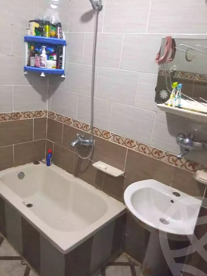 https://aqarmap.com.eg/ar/listing/7004701-for-sale-alexandria-al-agamy-lbytsh-el-bostan-st