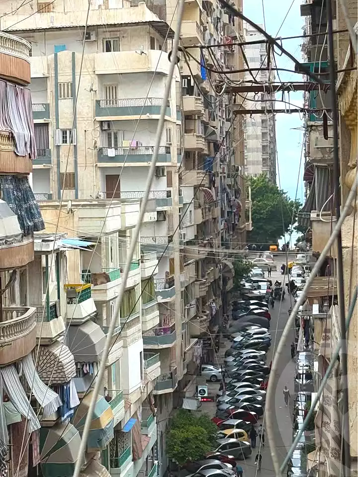 https://aqarmap.com.eg/ar/listing/7004844-for-sale-alexandria-sydy-bshr-sydy-bshr-bhry-street-16