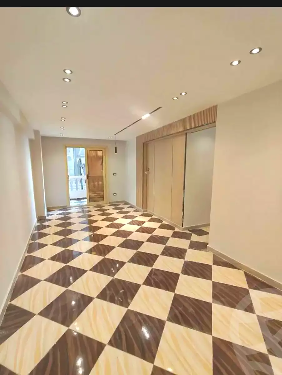 https://aqarmap.com.eg/en/listing/7004950-for-sale-alexandria-sydy-bshr-sydy-bshr-bhry-shr-khld-bn-lwlyd