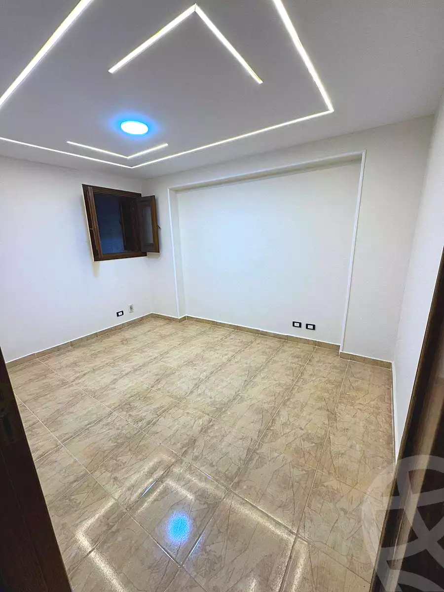 https://aqarmap.com.eg/ar/listing/7004991-for-sale-alexandria-sydy-bshr-sydy-bshr-bhry-shr-mhmwd-l-yswy