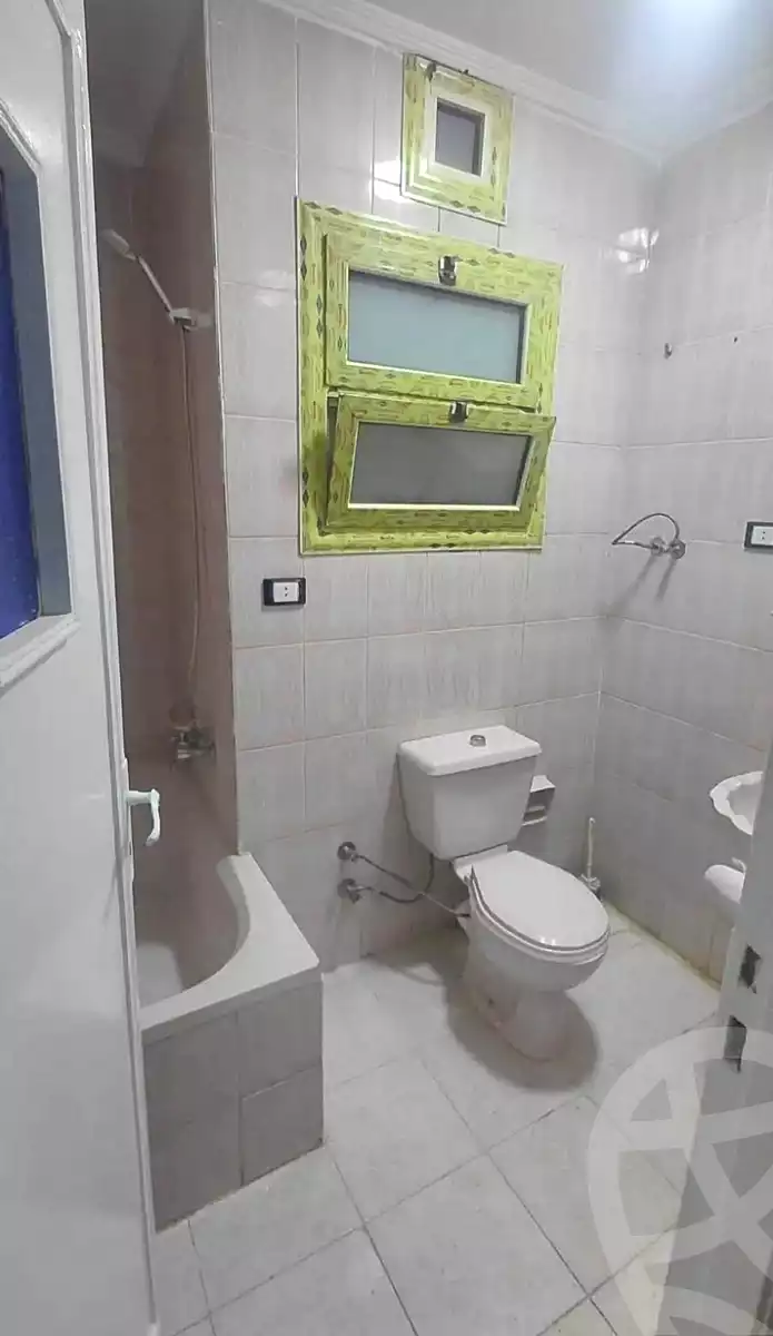 https://aqarmap.com.eg/ar/listing/7005142-for-sale-alexandria-sydy-bshr-sydy-bshr-bhry-gamal-abd-el-nasir-st