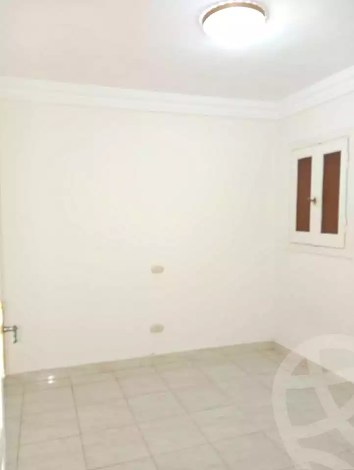 https://aqarmap.com.eg/ar/listing/7005146-for-sale-alexandria-sydy-bshr-sydy-bshr-bhry-shr-khld-bn-lwlyd