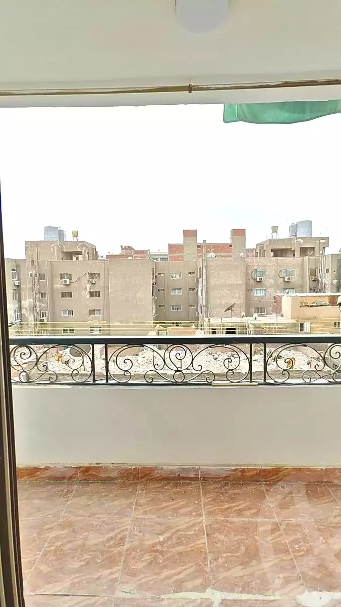 https://aqarmap.com.eg/en/listing/7005715-for-sale-cairo-helwan-ahmed-enci-st
