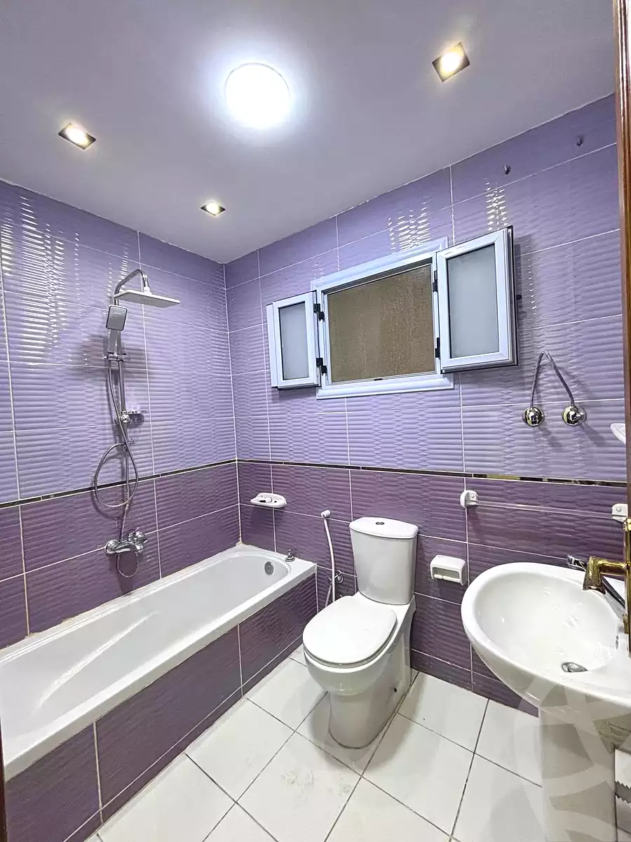 https://aqarmap.com.eg/ar/listing/7005787-for-sale-alexandria-sydy-bshr-sydy-bshr-bhry-shr-mhmwd-l-yswy