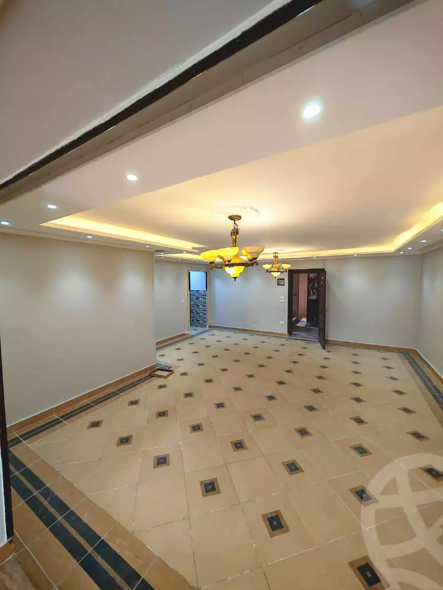 https://aqarmap.com.eg/en/listing/7005800-for-sale-cairo-helwan-ahmed-enci-st