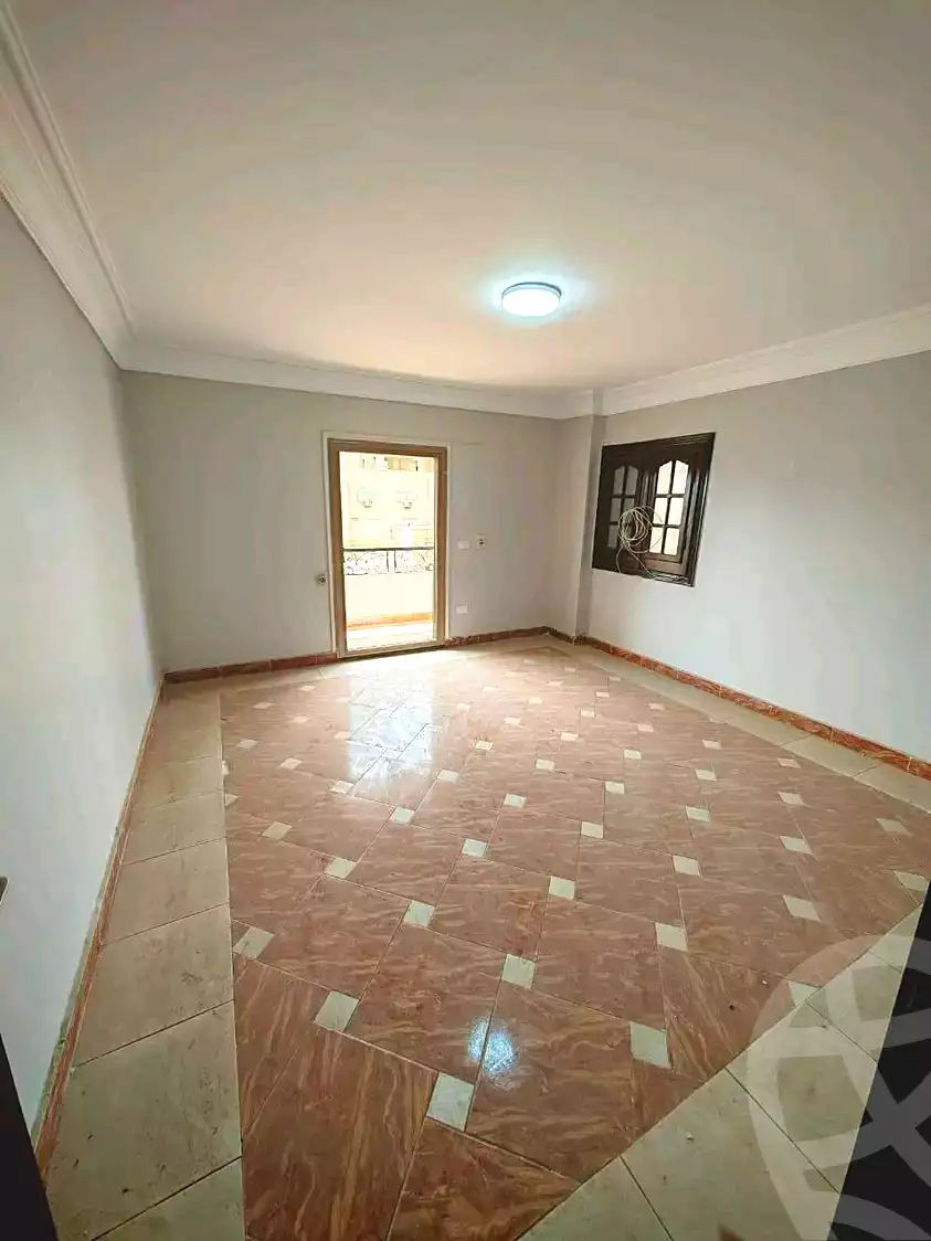 https://aqarmap.com.eg/en/listing/7006050-for-sale-cairo-helwan-ahmed-enci-st