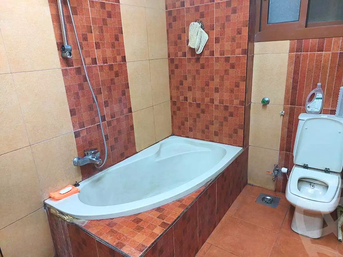https://aqarmap.com.eg/ar/listing/7006229-for-sale-cairo-helwan-sherif-st