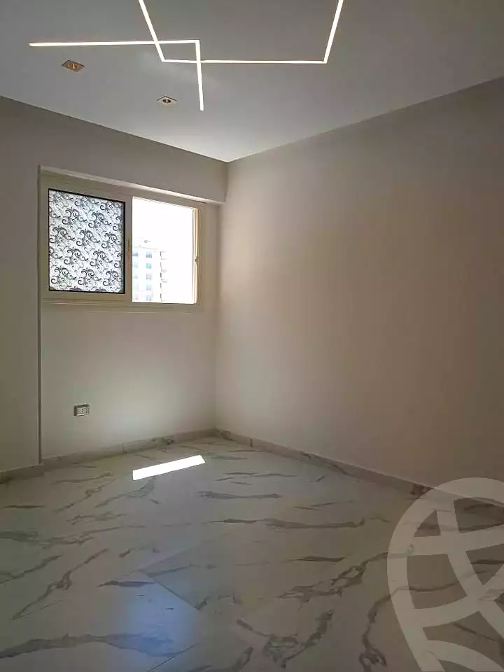 https://aqarmap.com.eg/ar/listing/7006285-for-sale-alexandria-el-asafra-l-sfr-bhry