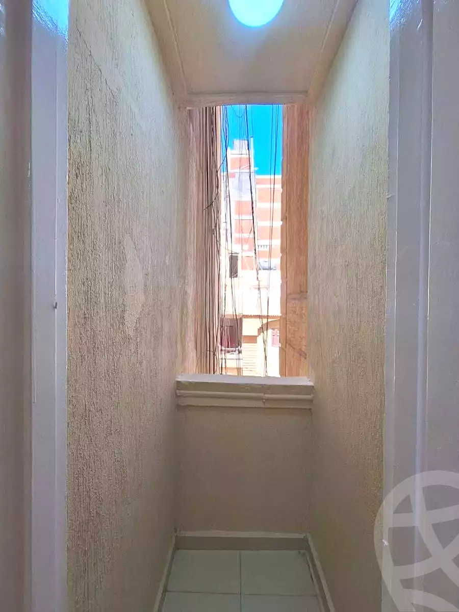 https://aqarmap.com.eg/ar/listing/7006445-for-sale-alexandria-miami-khld-bn-lwlyd