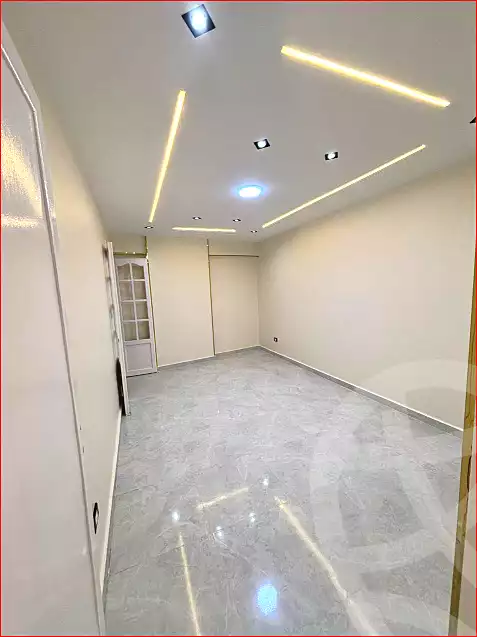 https://aqarmap.com.eg/ar/listing/7006526-for-sale-alexandria-sydy-bshr-sydy-bshr-bhry-shr-mhmwd-l-yswy