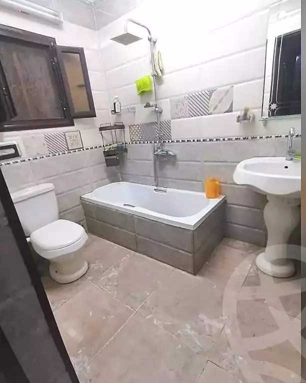 https://aqarmap.com.eg/ar/listing/7007391-for-sale-cairo-ain-shams-alf-maskn-ismail-el-fangari-st