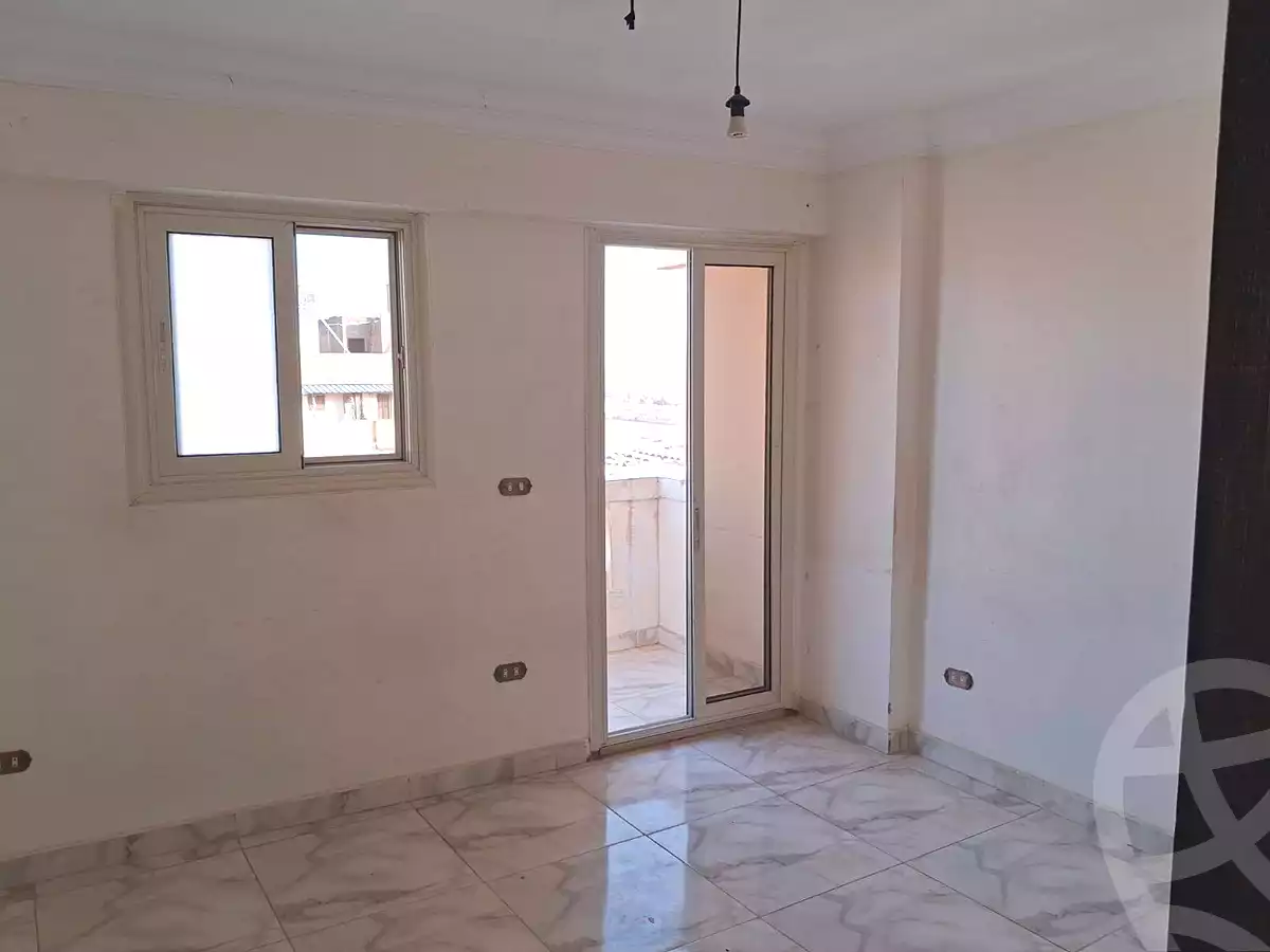https://aqarmap.com.eg/ar/listing/7007401-for-sale-alexandria-el-asafra-shr-45