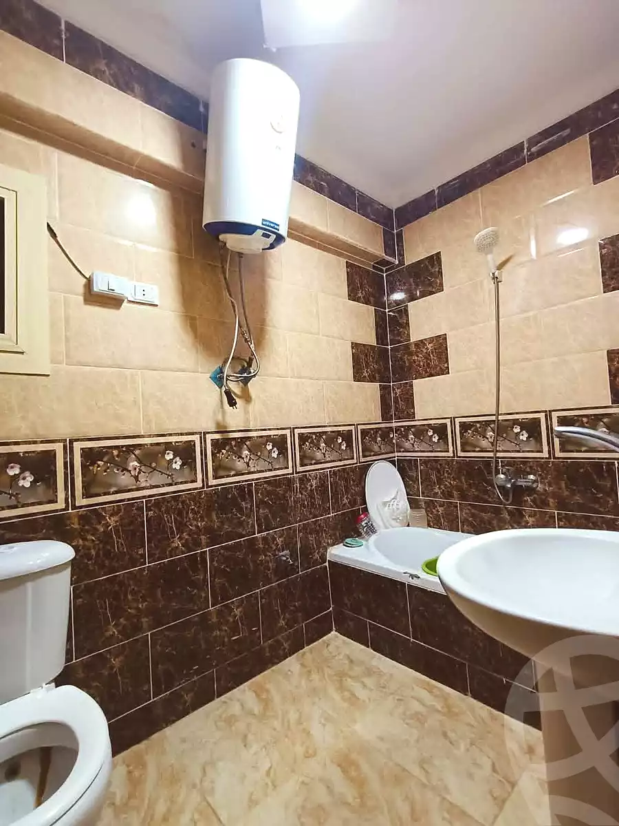 https://aqarmap.com.eg/ar/listing/7007453-for-sale-alexandria-al-agamy-lbytsh-bianchiii