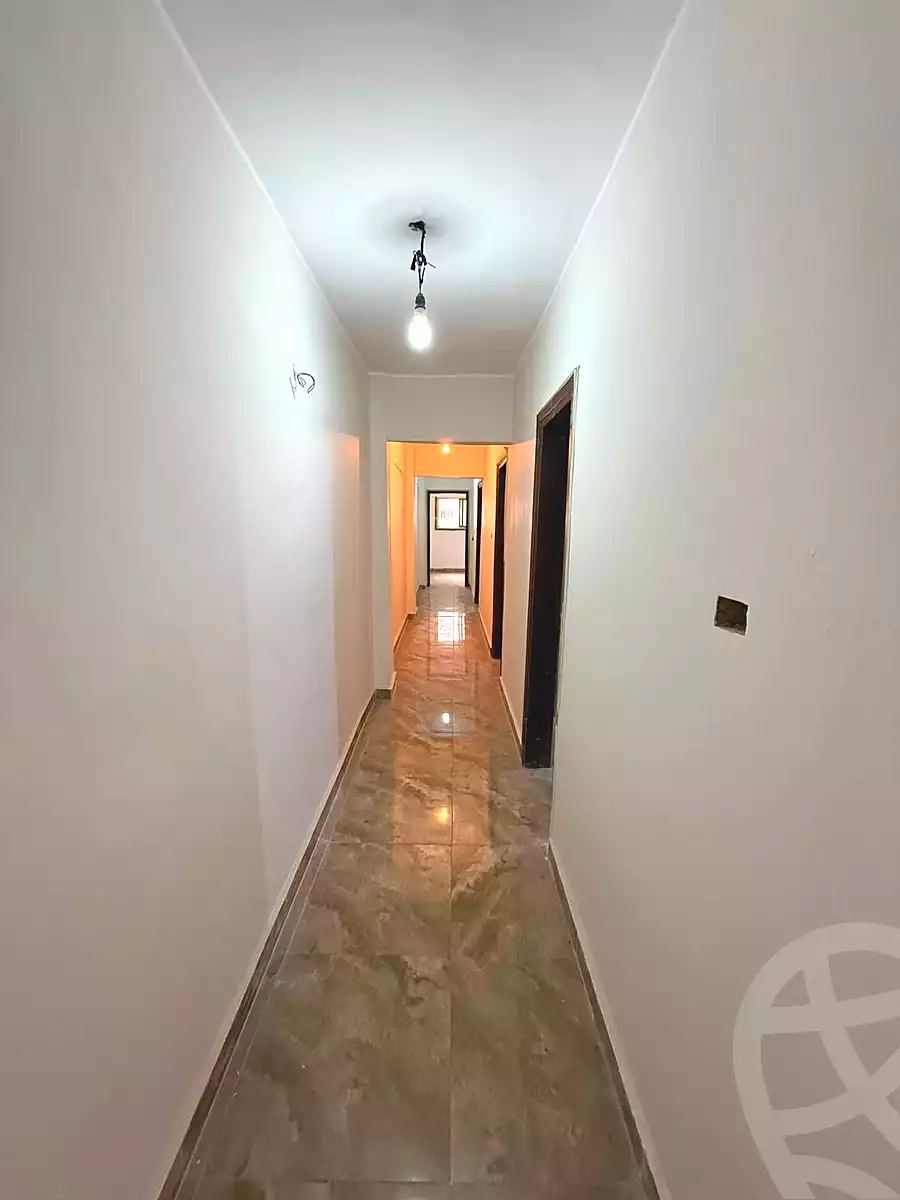 https://aqarmap.com.eg/ar/listing/7007709-for-sale-alexandria-sydy-bshr-sydy-bshr-bhry-street-16