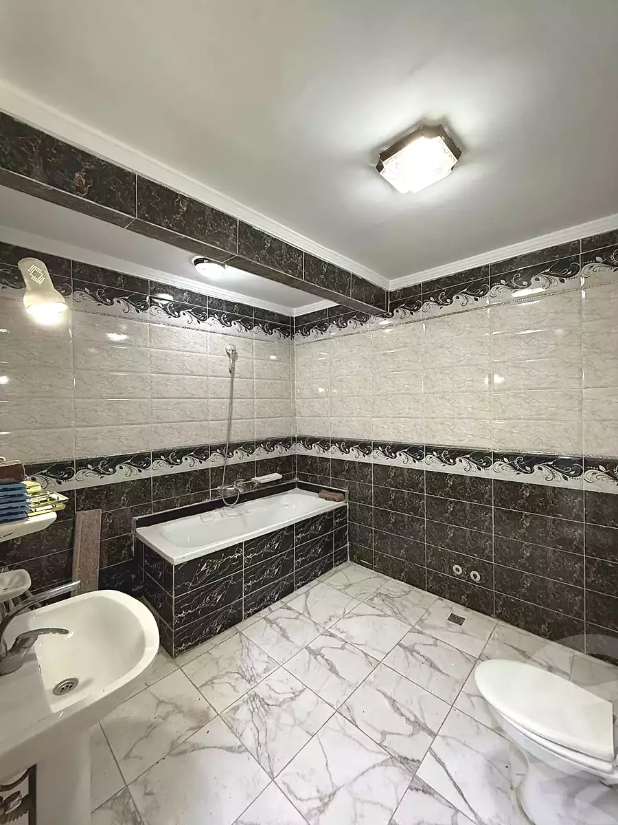 https://aqarmap.com.eg/ar/listing/7007849-for-sale-alexandria-el-montazah