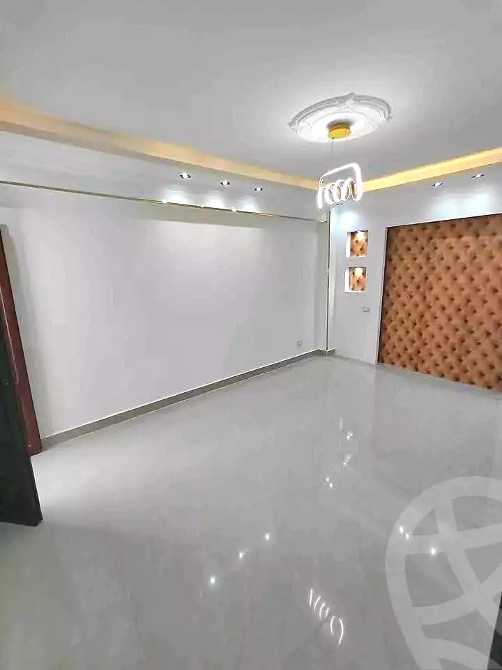 https://aqarmap.com.eg/ar/listing/7007868-for-sale-alexandria-sydy-bshr-sydy-bshr-bhry-street-15