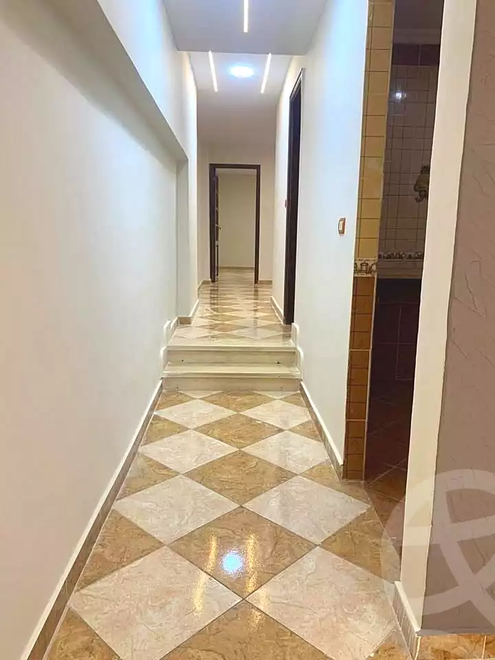 https://aqarmap.com.eg/en/listing/7008028-for-sale-alexandria-miami-shr-jml-bd-lnsr
