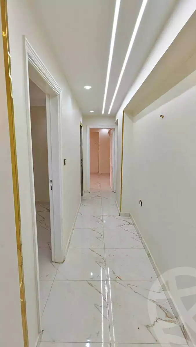 https://aqarmap.com.eg/ar/listing/7008328-for-rent-cairo-helwan-mostafa-fahmy-st