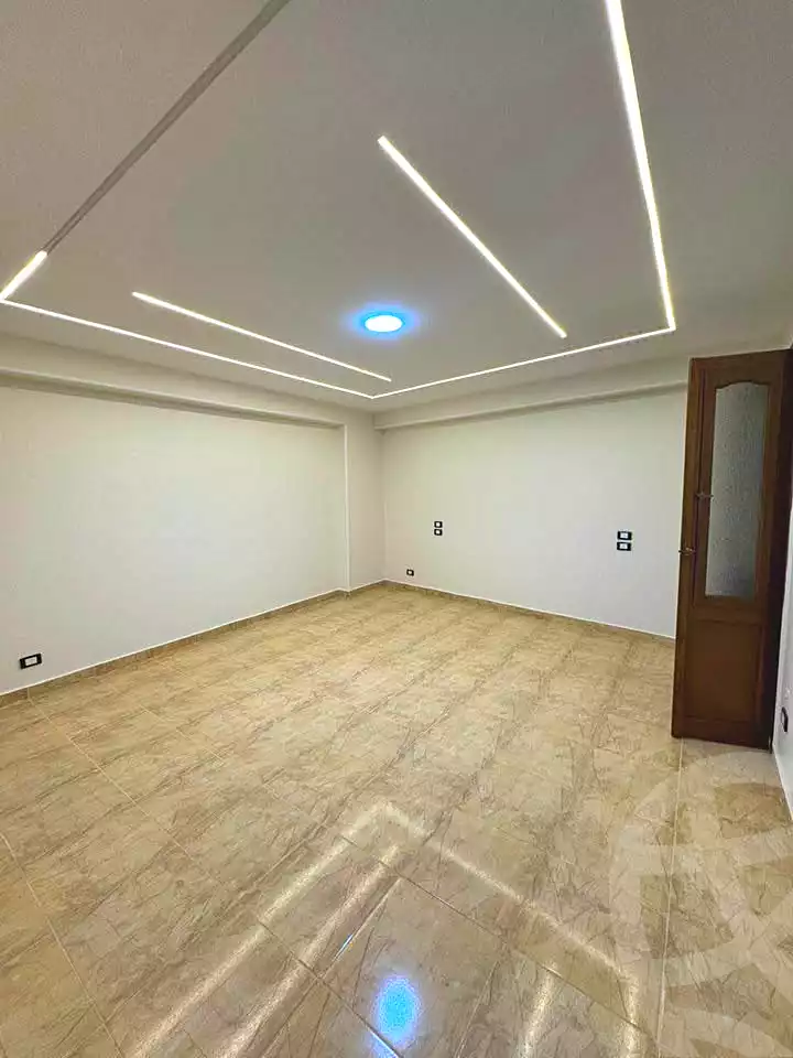 https://aqarmap.com.eg/en/listing/7008580-for-sale-alexandria-sydy-bshr-sydy-bshr-bhry-shr-mhmwd-l-yswy